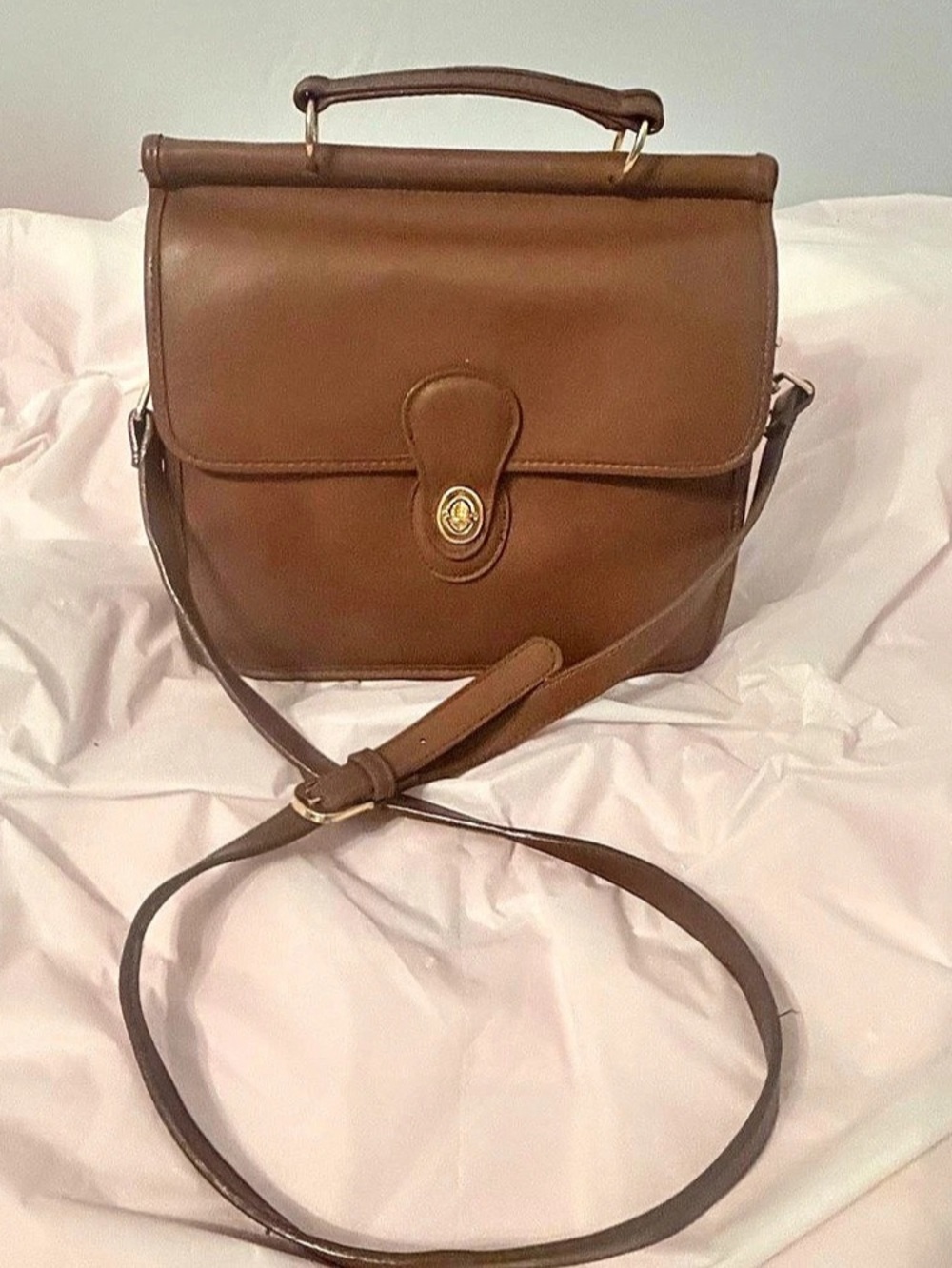 Beautiful Brown Leather Bag Soft Suede inside top handle/crossbody Classy Cold C